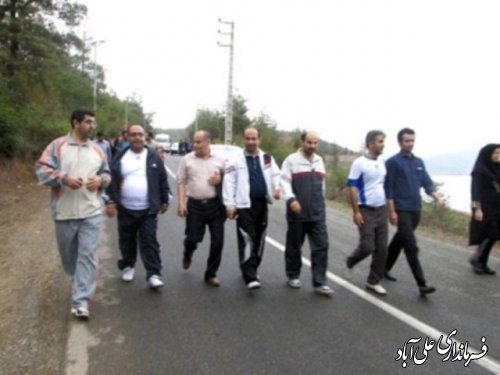 همایش پیاده روی بزرگ خانوادگی در علی آبادکتول برگزار شد