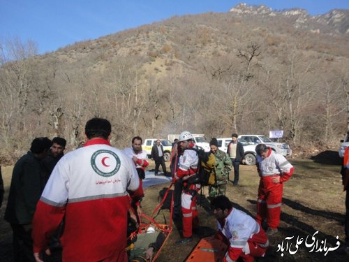 مانور امداد و نجات کوهستان باحضورفرماندار برگزار شد 