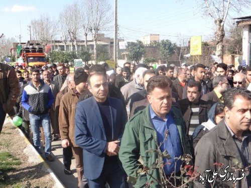  حضور مردم شهیدپرور شهرفاضل آباد در راهپیمایی ۲۲ بهمن