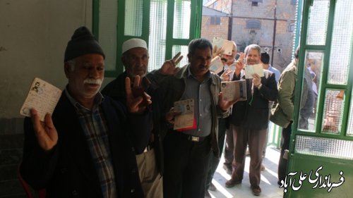 حضور پرشور مردم علی آباد کتول پای صندوق های رای 