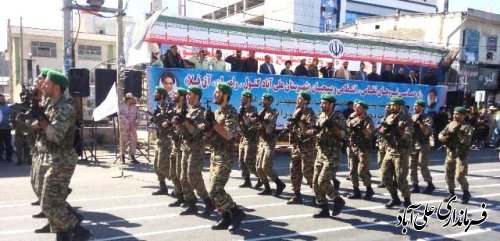 رژه با شکوه نیروهای نظامی و انتظامی در علی آباد کتول برگزارشد