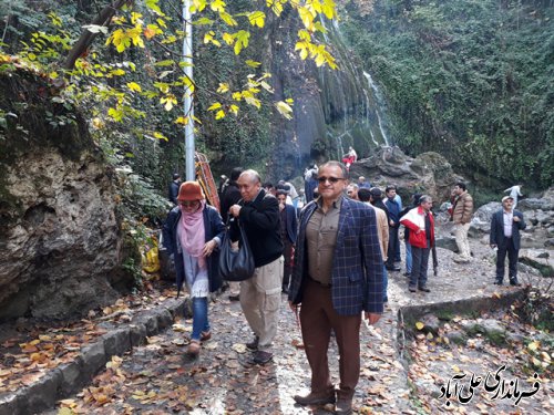 بازدید سفرا ، کاردار و رایزن های فرهنگی 12 کشور از آبشار کبودوال