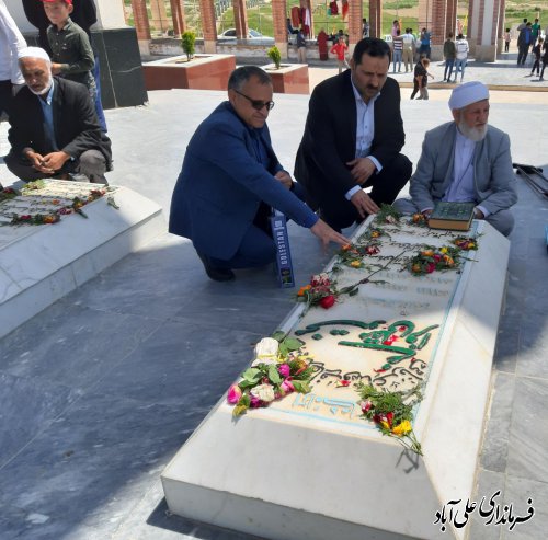 حضور هدایتی کتولی فرماندار در مراسم نکوداشت شاعر شهیر ترکمن "مختومقلی فراغی"