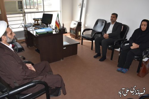 فرماندار علی آبادکتول  با رئیس اداره اوقاف و امور خیریه شهرستان دیدار و گفتگو کرد