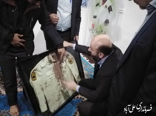 دیدار با خانواده شهید امنیت علی سراوانی در شهر فاضل آباد