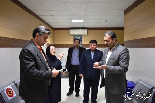 فرماندار با همراهی شهردارعلی آبادکتول به طور سرزده از بخش های مختلف درمانگاه تخصصی حضرت قائم (عج) بازدید نمود.