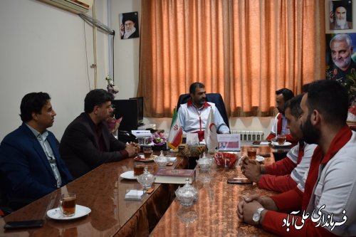 فرماندار علی آبادکتول با رئیس و کارکنان جمعیت هلال احمر دیدار کرد