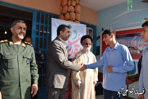 زنگ بازگشایی مدارس در علی آبادکتول با حضور فرماندار نواخته شد