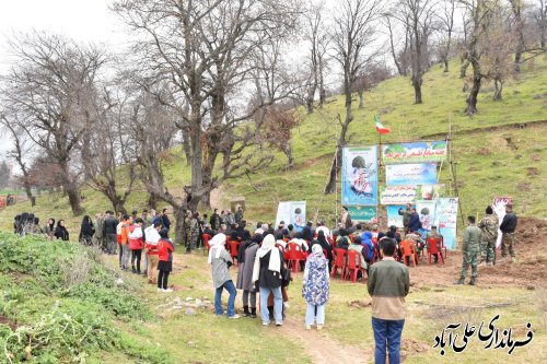 غرس ۲۲۰۰ نهال در علی آبادکتول به مناسبت روز درخت کاری
